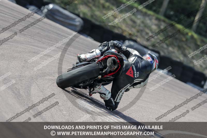 cadwell park;cadwell park photographs;cadwell trackday photographs;enduro digital images;event digital images;eventdigitalimages;peter wileman photography;racing digital images;trackday digital images;trackday photos