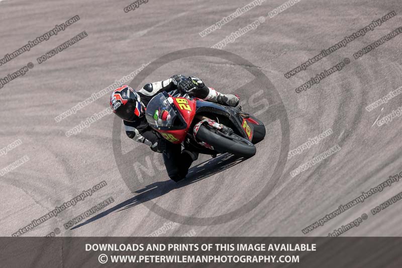 cadwell park;cadwell park photographs;cadwell trackday photographs;enduro digital images;event digital images;eventdigitalimages;peter wileman photography;racing digital images;trackday digital images;trackday photos