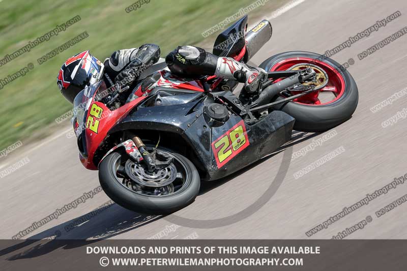 cadwell park;cadwell park photographs;cadwell trackday photographs;enduro digital images;event digital images;eventdigitalimages;peter wileman photography;racing digital images;trackday digital images;trackday photos