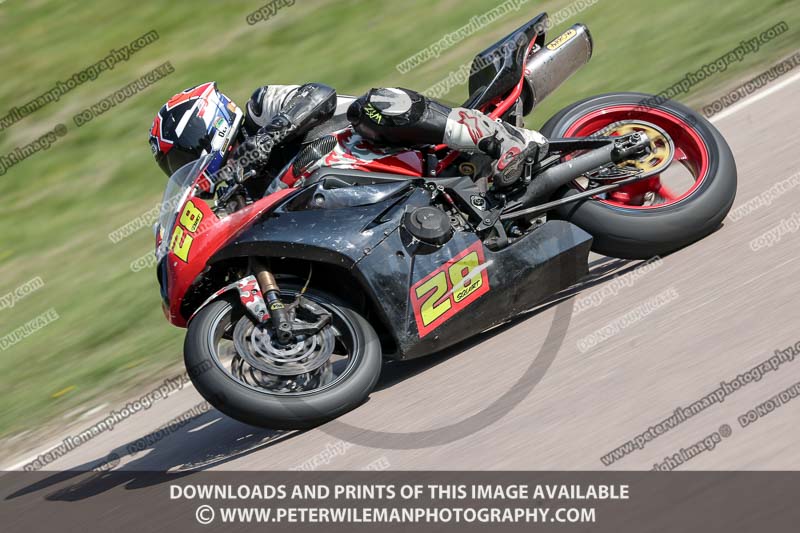 cadwell park;cadwell park photographs;cadwell trackday photographs;enduro digital images;event digital images;eventdigitalimages;peter wileman photography;racing digital images;trackday digital images;trackday photos