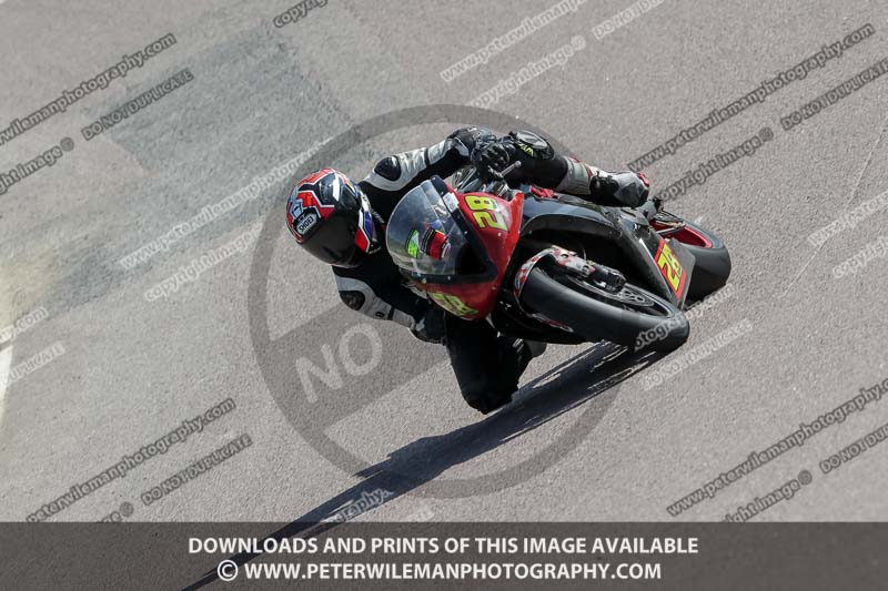 cadwell park;cadwell park photographs;cadwell trackday photographs;enduro digital images;event digital images;eventdigitalimages;peter wileman photography;racing digital images;trackday digital images;trackday photos