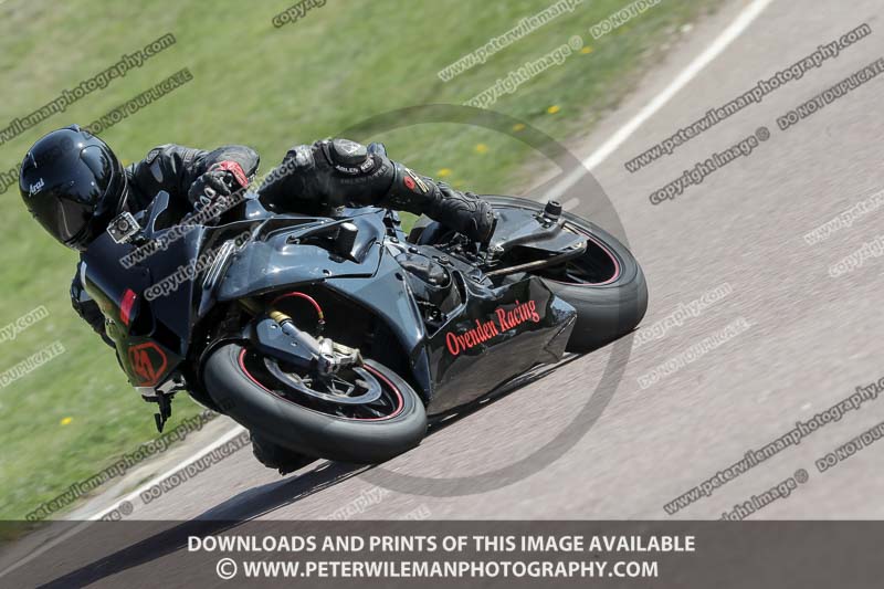 cadwell park;cadwell park photographs;cadwell trackday photographs;enduro digital images;event digital images;eventdigitalimages;peter wileman photography;racing digital images;trackday digital images;trackday photos