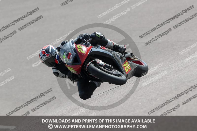 cadwell park;cadwell park photographs;cadwell trackday photographs;enduro digital images;event digital images;eventdigitalimages;peter wileman photography;racing digital images;trackday digital images;trackday photos