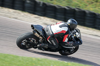 cadwell-park;cadwell-park-photographs;cadwell-trackday-photographs;enduro-digital-images;event-digital-images;eventdigitalimages;peter-wileman-photography;racing-digital-images;trackday-digital-images;trackday-photos