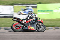 cadwell-park;cadwell-park-photographs;cadwell-trackday-photographs;enduro-digital-images;event-digital-images;eventdigitalimages;peter-wileman-photography;racing-digital-images;trackday-digital-images;trackday-photos