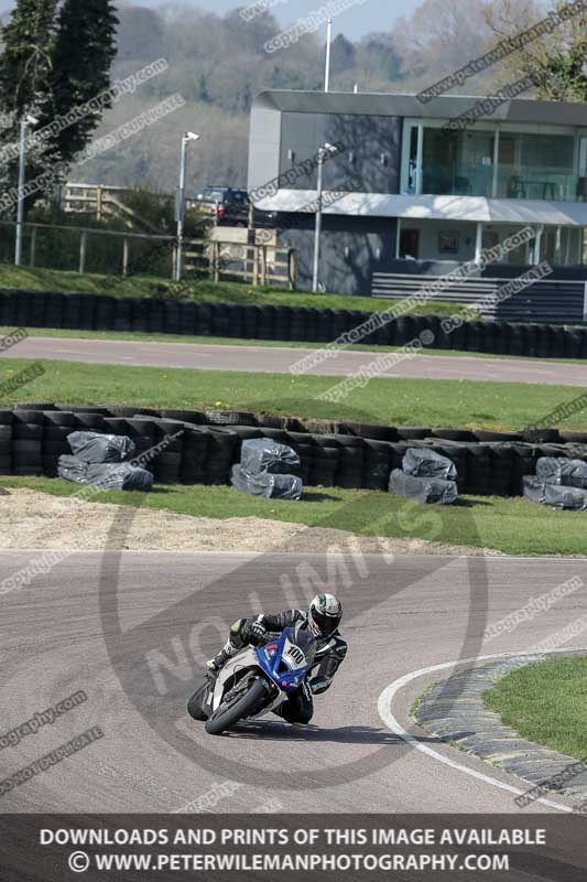 cadwell park;cadwell park photographs;cadwell trackday photographs;enduro digital images;event digital images;eventdigitalimages;peter wileman photography;racing digital images;trackday digital images;trackday photos