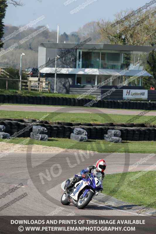 cadwell park;cadwell park photographs;cadwell trackday photographs;enduro digital images;event digital images;eventdigitalimages;peter wileman photography;racing digital images;trackday digital images;trackday photos