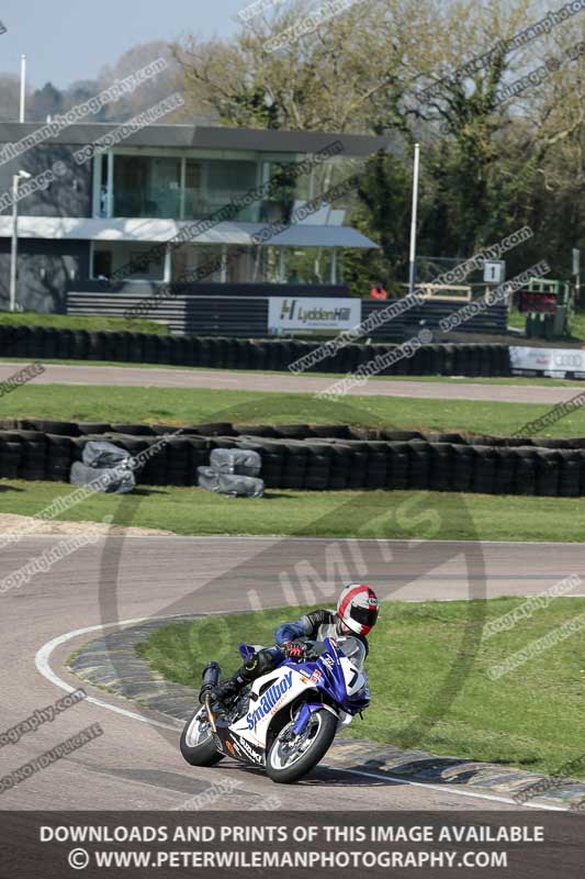 cadwell park;cadwell park photographs;cadwell trackday photographs;enduro digital images;event digital images;eventdigitalimages;peter wileman photography;racing digital images;trackday digital images;trackday photos