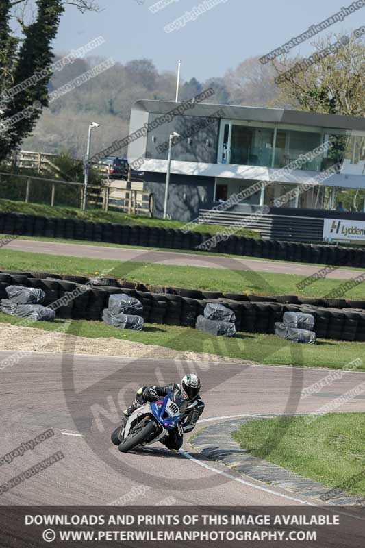 cadwell park;cadwell park photographs;cadwell trackday photographs;enduro digital images;event digital images;eventdigitalimages;peter wileman photography;racing digital images;trackday digital images;trackday photos