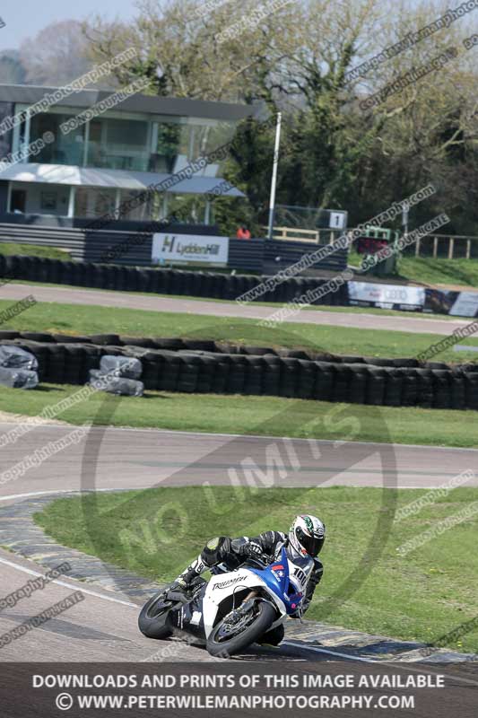 cadwell park;cadwell park photographs;cadwell trackday photographs;enduro digital images;event digital images;eventdigitalimages;peter wileman photography;racing digital images;trackday digital images;trackday photos