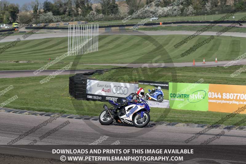 cadwell park;cadwell park photographs;cadwell trackday photographs;enduro digital images;event digital images;eventdigitalimages;peter wileman photography;racing digital images;trackday digital images;trackday photos