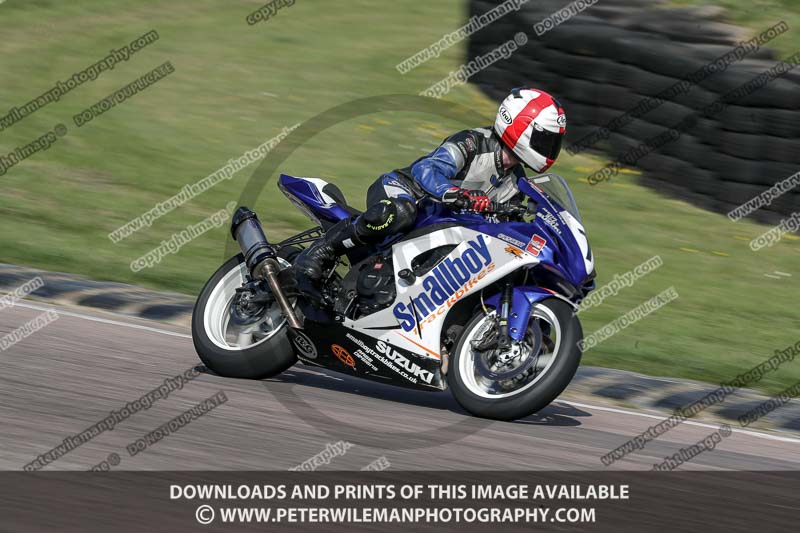 cadwell park;cadwell park photographs;cadwell trackday photographs;enduro digital images;event digital images;eventdigitalimages;peter wileman photography;racing digital images;trackday digital images;trackday photos