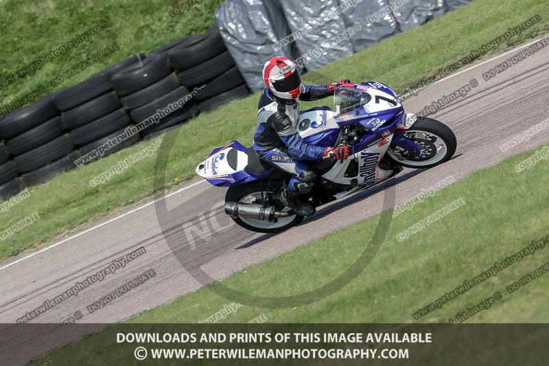 cadwell park;cadwell park photographs;cadwell trackday photographs;enduro digital images;event digital images;eventdigitalimages;peter wileman photography;racing digital images;trackday digital images;trackday photos