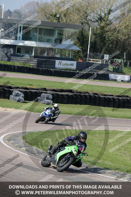 cadwell park;cadwell park photographs;cadwell trackday photographs;enduro digital images;event digital images;eventdigitalimages;peter wileman photography;racing digital images;trackday digital images;trackday photos