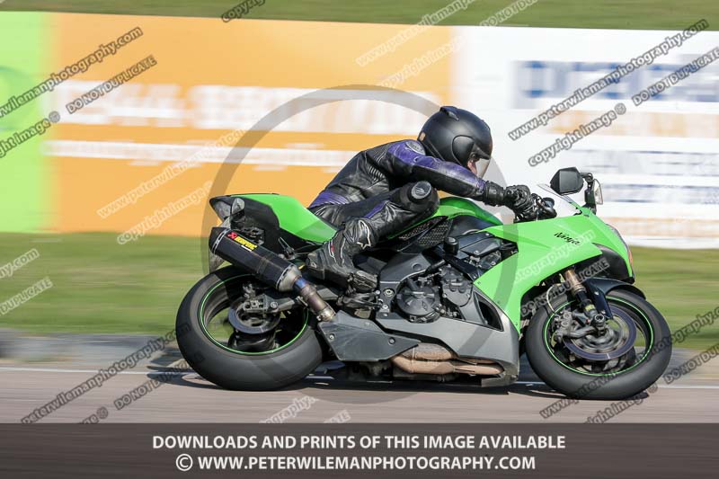 cadwell park;cadwell park photographs;cadwell trackday photographs;enduro digital images;event digital images;eventdigitalimages;peter wileman photography;racing digital images;trackday digital images;trackday photos