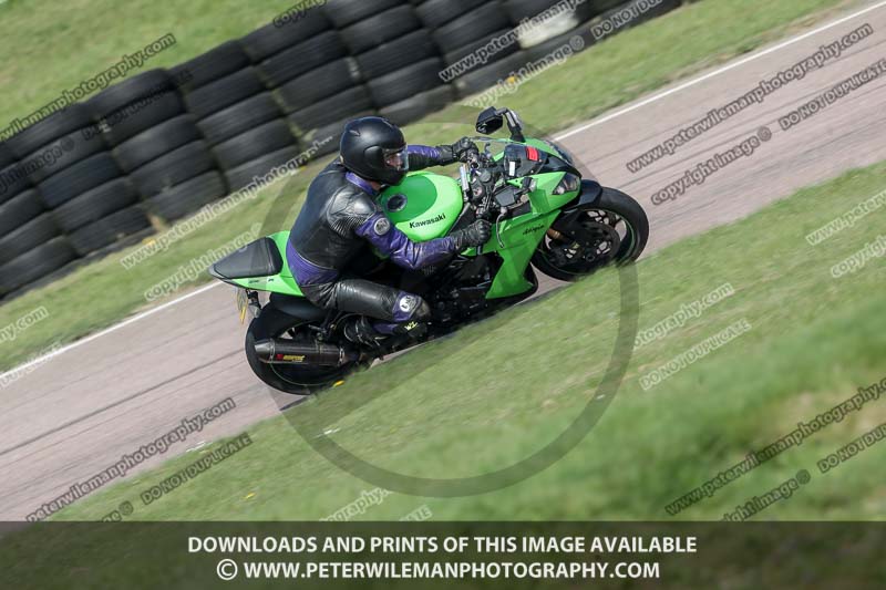 cadwell park;cadwell park photographs;cadwell trackday photographs;enduro digital images;event digital images;eventdigitalimages;peter wileman photography;racing digital images;trackday digital images;trackday photos