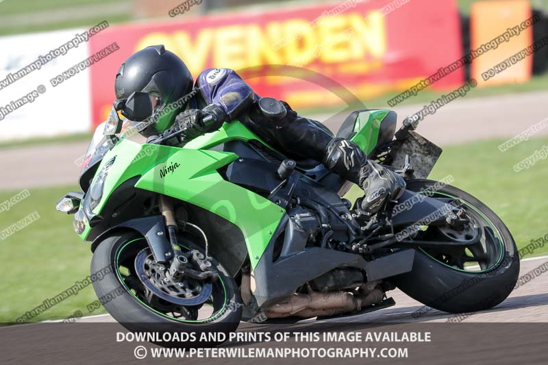 cadwell park;cadwell park photographs;cadwell trackday photographs;enduro digital images;event digital images;eventdigitalimages;peter wileman photography;racing digital images;trackday digital images;trackday photos