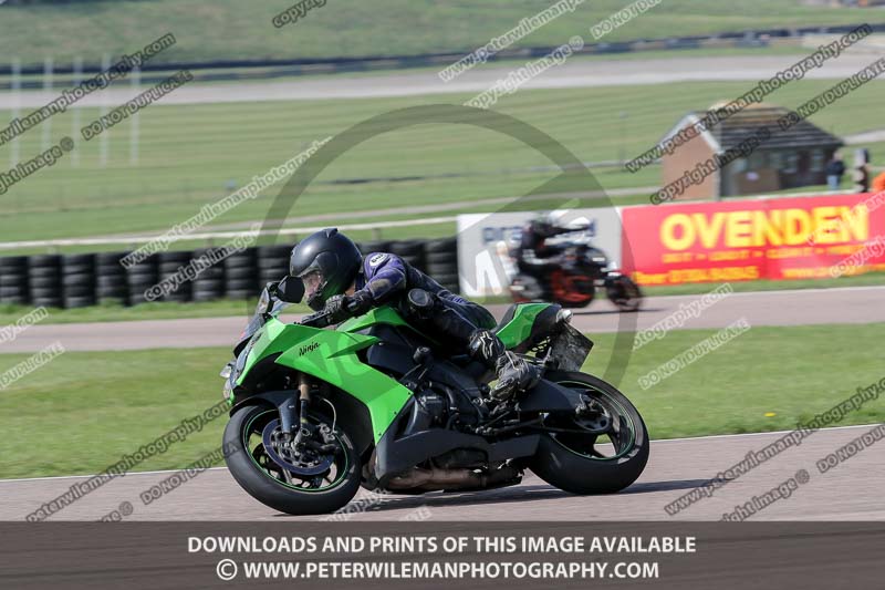 cadwell park;cadwell park photographs;cadwell trackday photographs;enduro digital images;event digital images;eventdigitalimages;peter wileman photography;racing digital images;trackday digital images;trackday photos