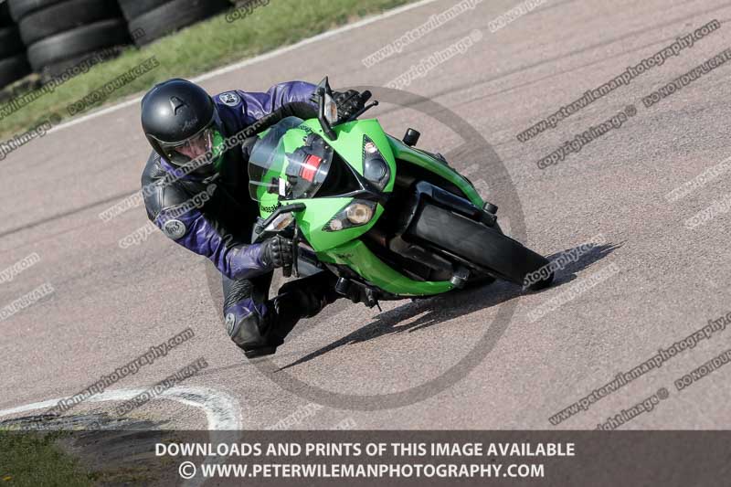 cadwell park;cadwell park photographs;cadwell trackday photographs;enduro digital images;event digital images;eventdigitalimages;peter wileman photography;racing digital images;trackday digital images;trackday photos