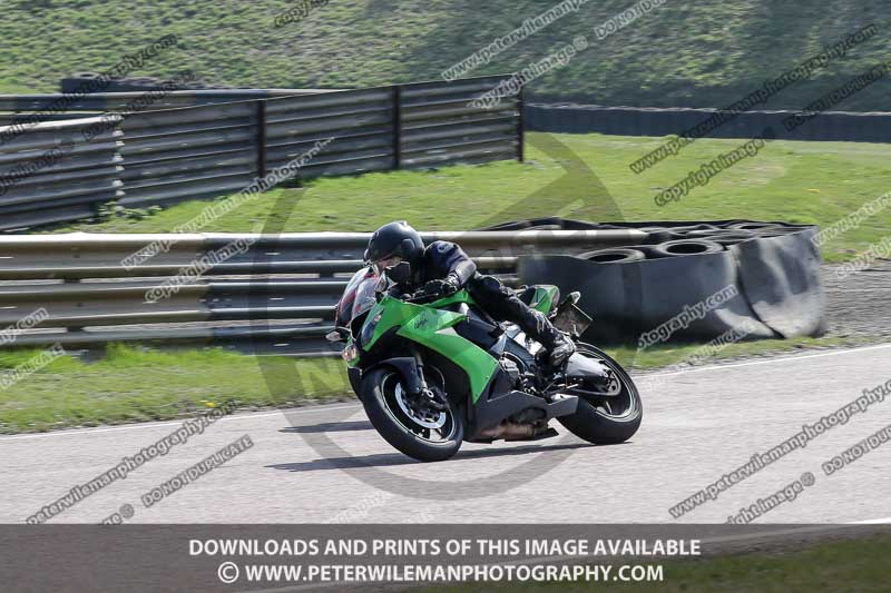 cadwell park;cadwell park photographs;cadwell trackday photographs;enduro digital images;event digital images;eventdigitalimages;peter wileman photography;racing digital images;trackday digital images;trackday photos