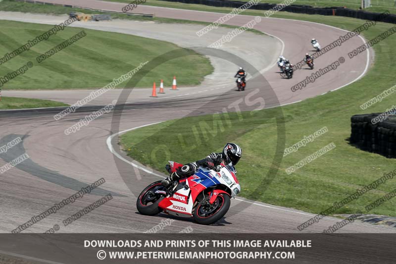 cadwell park;cadwell park photographs;cadwell trackday photographs;enduro digital images;event digital images;eventdigitalimages;peter wileman photography;racing digital images;trackday digital images;trackday photos
