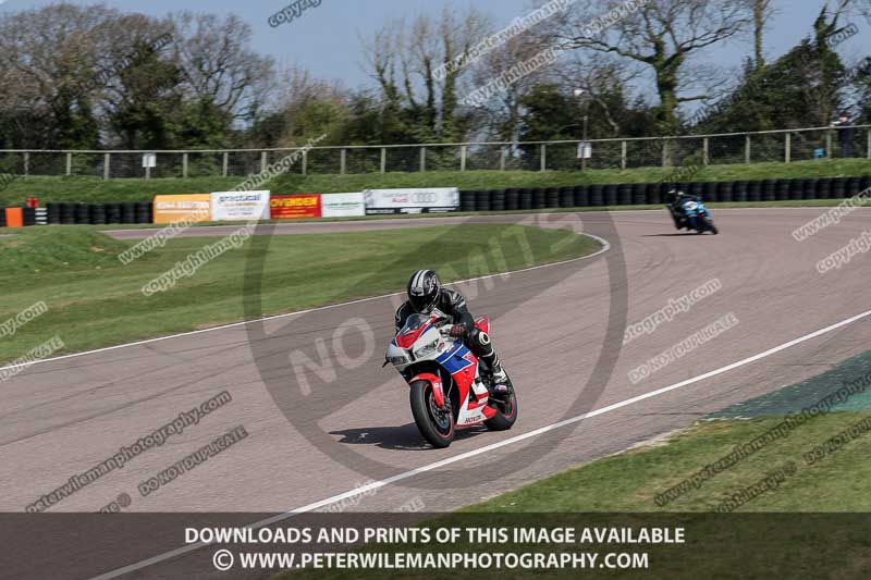 cadwell park;cadwell park photographs;cadwell trackday photographs;enduro digital images;event digital images;eventdigitalimages;peter wileman photography;racing digital images;trackday digital images;trackday photos