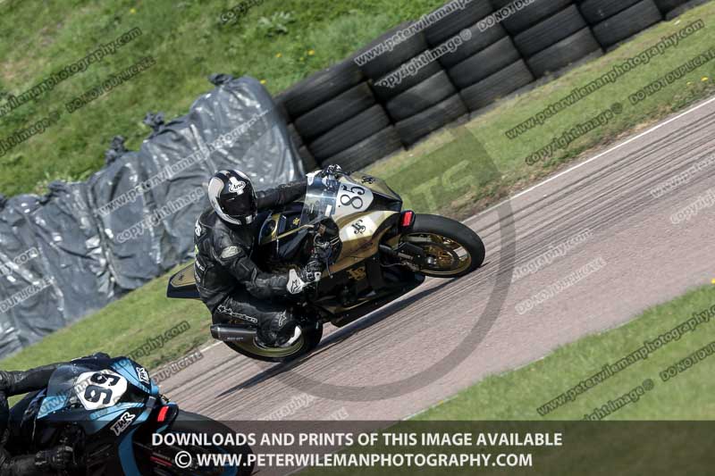 cadwell park;cadwell park photographs;cadwell trackday photographs;enduro digital images;event digital images;eventdigitalimages;peter wileman photography;racing digital images;trackday digital images;trackday photos