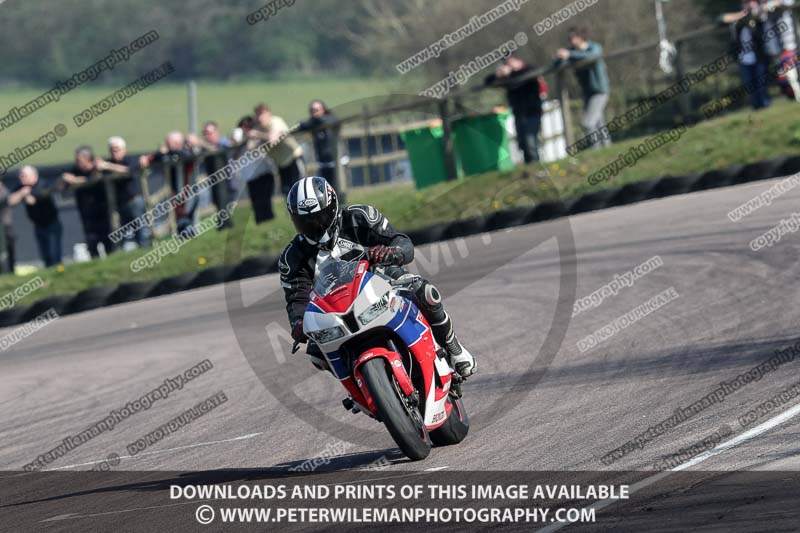 cadwell park;cadwell park photographs;cadwell trackday photographs;enduro digital images;event digital images;eventdigitalimages;peter wileman photography;racing digital images;trackday digital images;trackday photos
