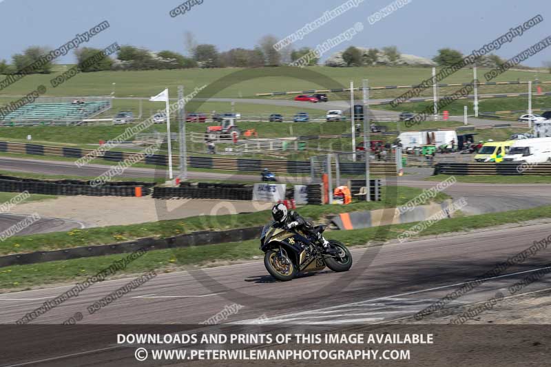 cadwell park;cadwell park photographs;cadwell trackday photographs;enduro digital images;event digital images;eventdigitalimages;peter wileman photography;racing digital images;trackday digital images;trackday photos
