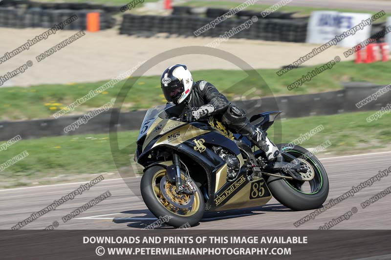 cadwell park;cadwell park photographs;cadwell trackday photographs;enduro digital images;event digital images;eventdigitalimages;peter wileman photography;racing digital images;trackday digital images;trackday photos