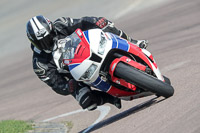 cadwell-park;cadwell-park-photographs;cadwell-trackday-photographs;enduro-digital-images;event-digital-images;eventdigitalimages;peter-wileman-photography;racing-digital-images;trackday-digital-images;trackday-photos