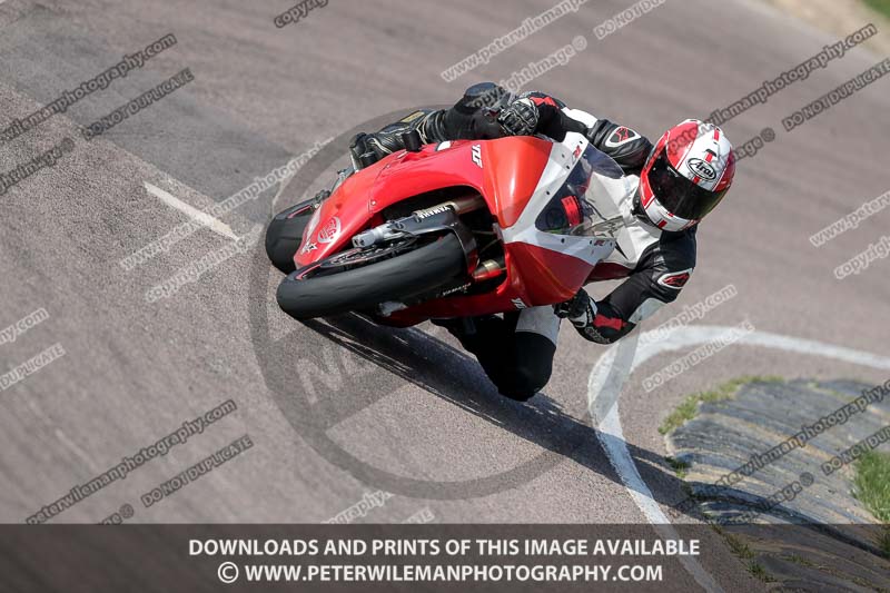 cadwell park;cadwell park photographs;cadwell trackday photographs;enduro digital images;event digital images;eventdigitalimages;peter wileman photography;racing digital images;trackday digital images;trackday photos