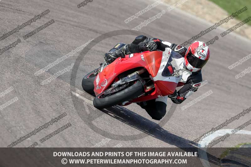 cadwell park;cadwell park photographs;cadwell trackday photographs;enduro digital images;event digital images;eventdigitalimages;peter wileman photography;racing digital images;trackday digital images;trackday photos