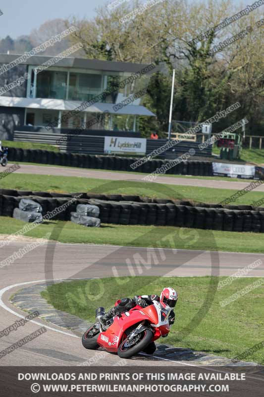 cadwell park;cadwell park photographs;cadwell trackday photographs;enduro digital images;event digital images;eventdigitalimages;peter wileman photography;racing digital images;trackday digital images;trackday photos