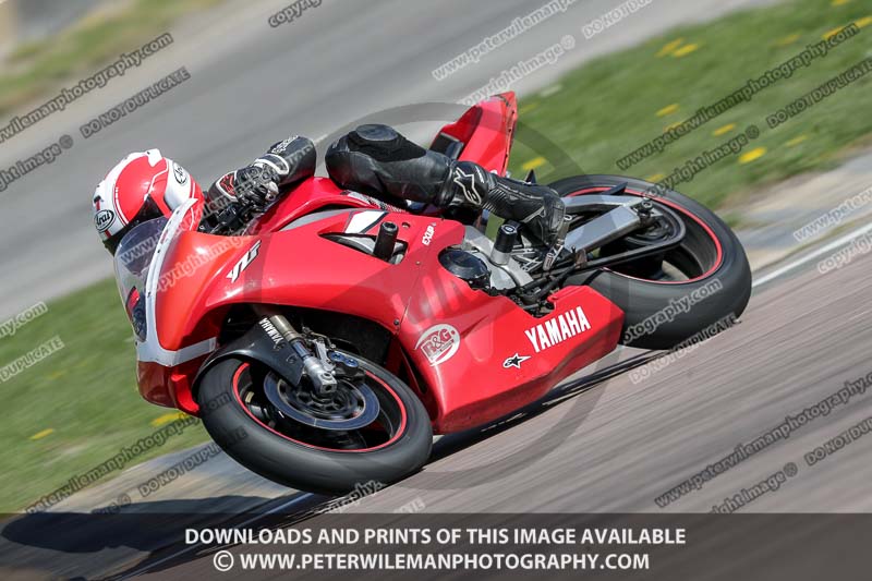 cadwell park;cadwell park photographs;cadwell trackday photographs;enduro digital images;event digital images;eventdigitalimages;peter wileman photography;racing digital images;trackday digital images;trackday photos