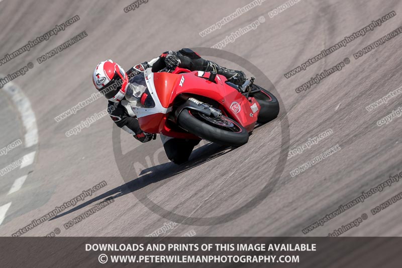 cadwell park;cadwell park photographs;cadwell trackday photographs;enduro digital images;event digital images;eventdigitalimages;peter wileman photography;racing digital images;trackday digital images;trackday photos