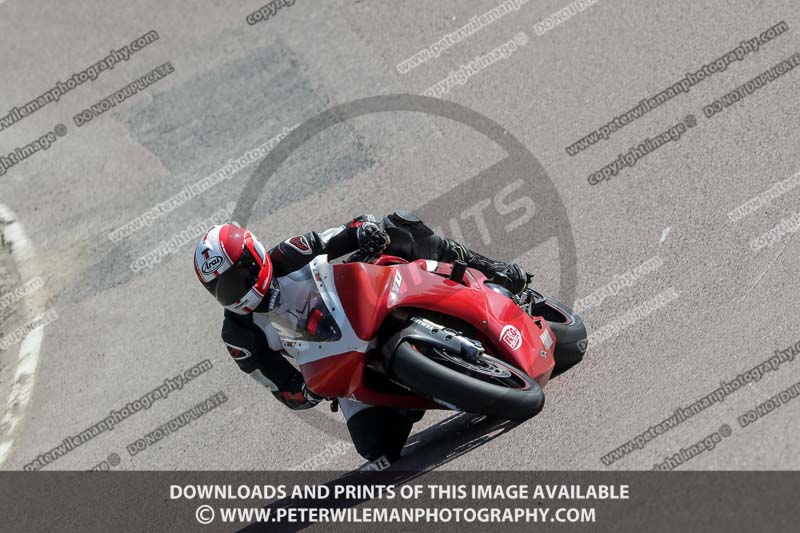 cadwell park;cadwell park photographs;cadwell trackday photographs;enduro digital images;event digital images;eventdigitalimages;peter wileman photography;racing digital images;trackday digital images;trackday photos
