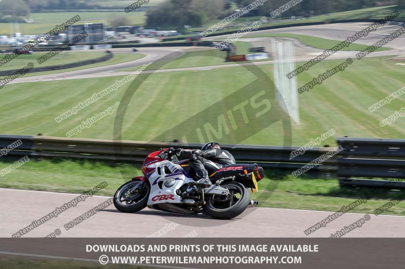 cadwell park;cadwell park photographs;cadwell trackday photographs;enduro digital images;event digital images;eventdigitalimages;peter wileman photography;racing digital images;trackday digital images;trackday photos