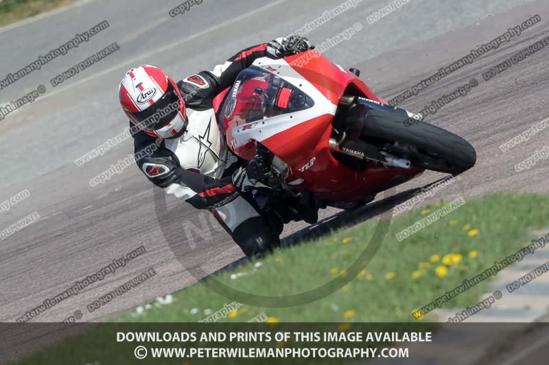 cadwell park;cadwell park photographs;cadwell trackday photographs;enduro digital images;event digital images;eventdigitalimages;peter wileman photography;racing digital images;trackday digital images;trackday photos