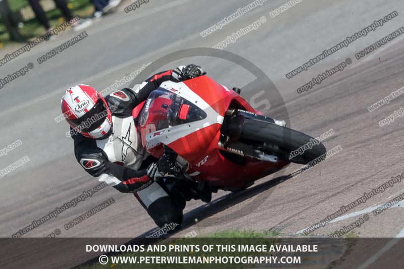 cadwell park;cadwell park photographs;cadwell trackday photographs;enduro digital images;event digital images;eventdigitalimages;peter wileman photography;racing digital images;trackday digital images;trackday photos