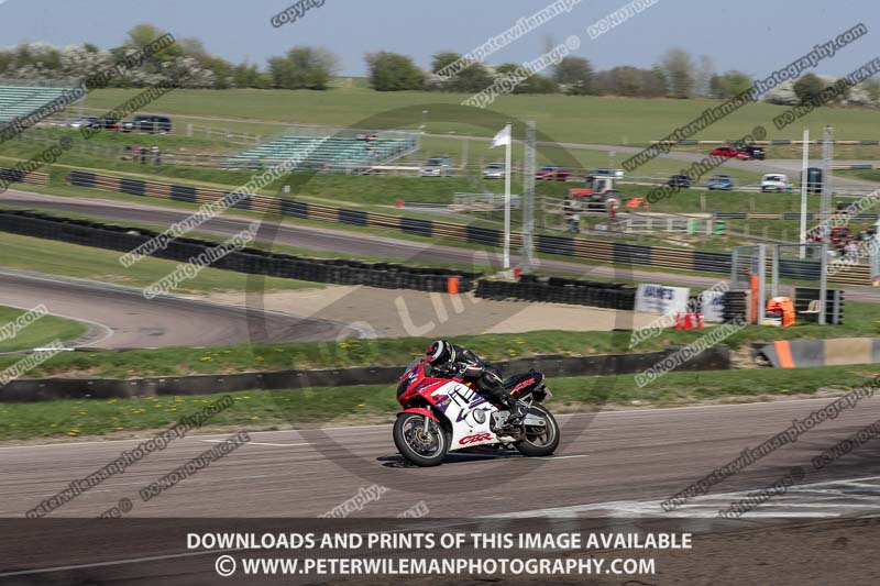 cadwell park;cadwell park photographs;cadwell trackday photographs;enduro digital images;event digital images;eventdigitalimages;peter wileman photography;racing digital images;trackday digital images;trackday photos