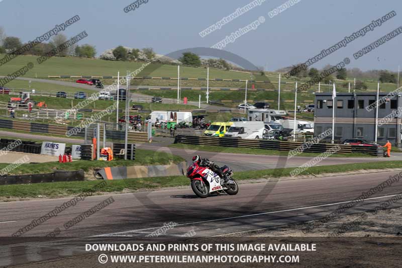 cadwell park;cadwell park photographs;cadwell trackday photographs;enduro digital images;event digital images;eventdigitalimages;peter wileman photography;racing digital images;trackday digital images;trackday photos