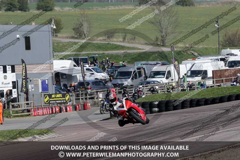 cadwell park;cadwell park photographs;cadwell trackday photographs;enduro digital images;event digital images;eventdigitalimages;peter wileman photography;racing digital images;trackday digital images;trackday photos
