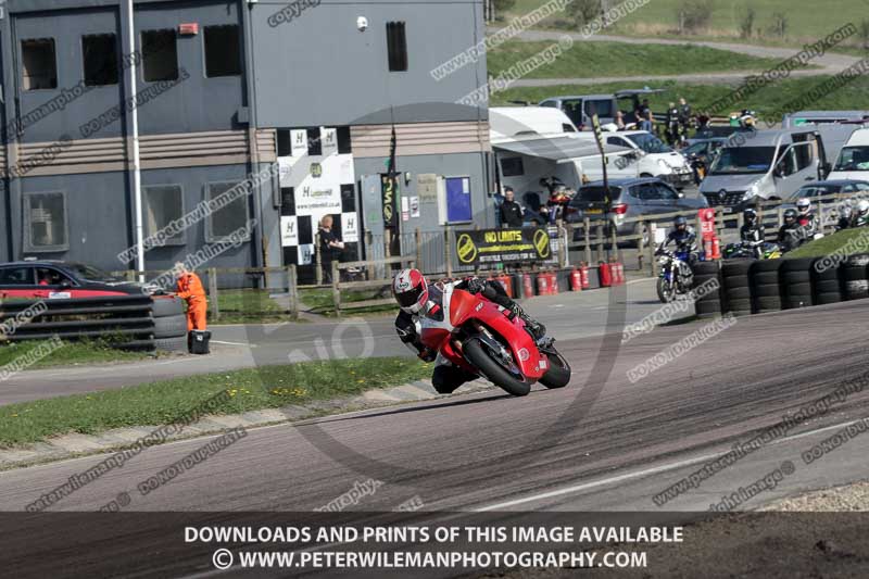 cadwell park;cadwell park photographs;cadwell trackday photographs;enduro digital images;event digital images;eventdigitalimages;peter wileman photography;racing digital images;trackday digital images;trackday photos