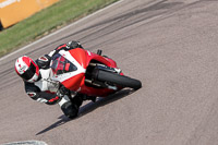 cadwell-park;cadwell-park-photographs;cadwell-trackday-photographs;enduro-digital-images;event-digital-images;eventdigitalimages;peter-wileman-photography;racing-digital-images;trackday-digital-images;trackday-photos