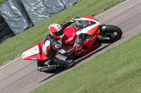 cadwell-park;cadwell-park-photographs;cadwell-trackday-photographs;enduro-digital-images;event-digital-images;eventdigitalimages;peter-wileman-photography;racing-digital-images;trackday-digital-images;trackday-photos