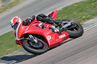 cadwell-park;cadwell-park-photographs;cadwell-trackday-photographs;enduro-digital-images;event-digital-images;eventdigitalimages;peter-wileman-photography;racing-digital-images;trackday-digital-images;trackday-photos