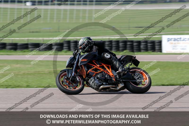 cadwell park;cadwell park photographs;cadwell trackday photographs;enduro digital images;event digital images;eventdigitalimages;peter wileman photography;racing digital images;trackday digital images;trackday photos