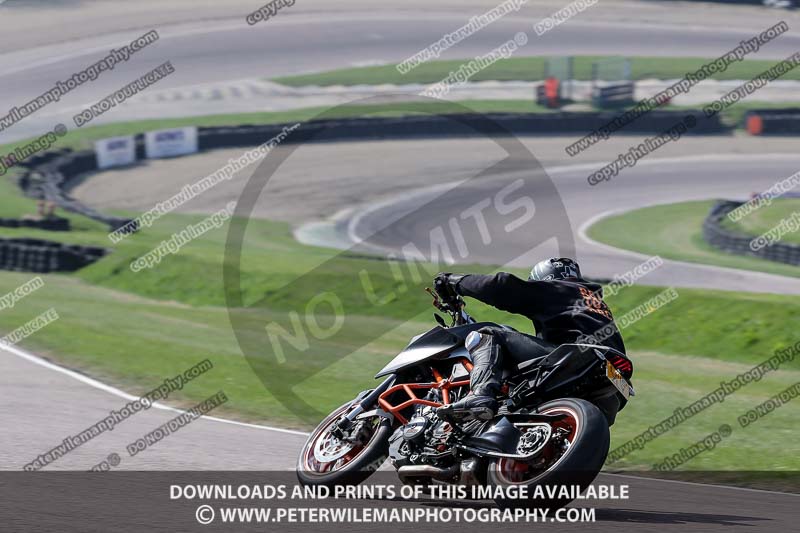 cadwell park;cadwell park photographs;cadwell trackday photographs;enduro digital images;event digital images;eventdigitalimages;peter wileman photography;racing digital images;trackday digital images;trackday photos