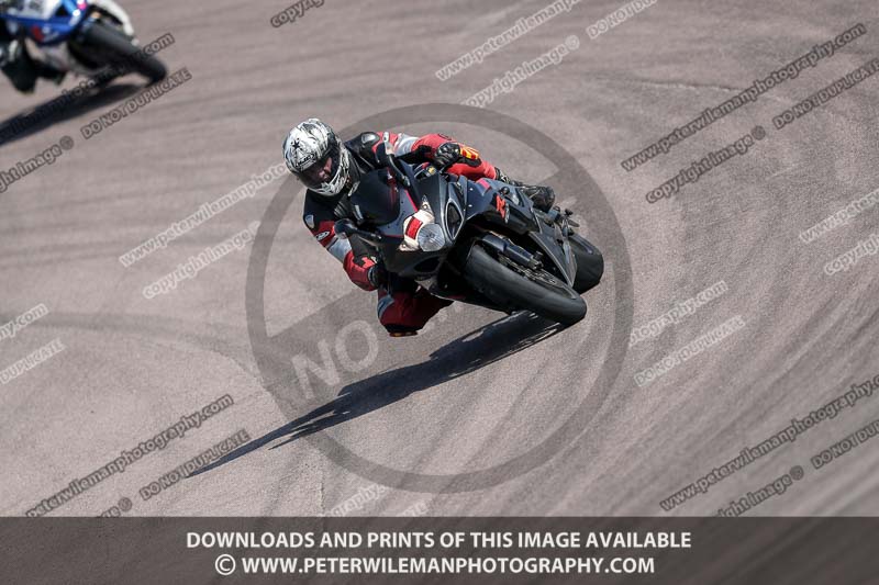cadwell park;cadwell park photographs;cadwell trackday photographs;enduro digital images;event digital images;eventdigitalimages;peter wileman photography;racing digital images;trackday digital images;trackday photos